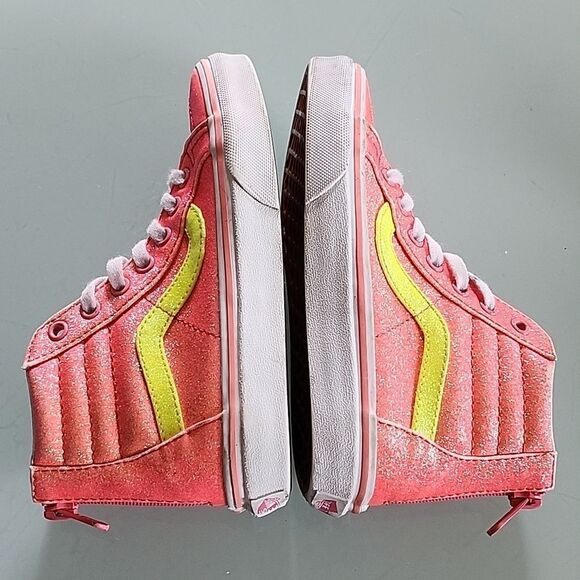 Vans Off The Wall Skateboard High Tops - Picture 6 of 9